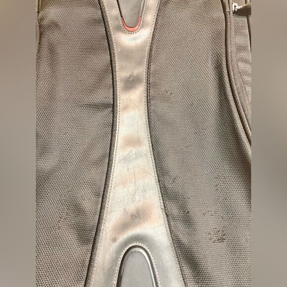 TUMI T-Tech Black Nylon 22" Rolling Carry-On Luggage - Picture 7 of 12